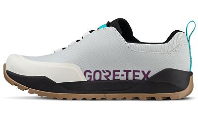 Превью  Велоботинки туристические FIZIK Terra Ergolace GTX Ice Grey/Black